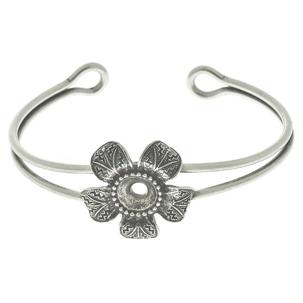 39ss metal casting flower (5 petals) element on Bangle Bracelet base